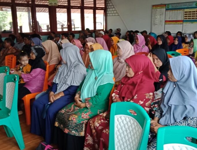 PEMBAGIAN RAPOR HASIL UJIAN TENGAH SEMESTER (UTS) SMAN BINA BHAKTI SAPAT