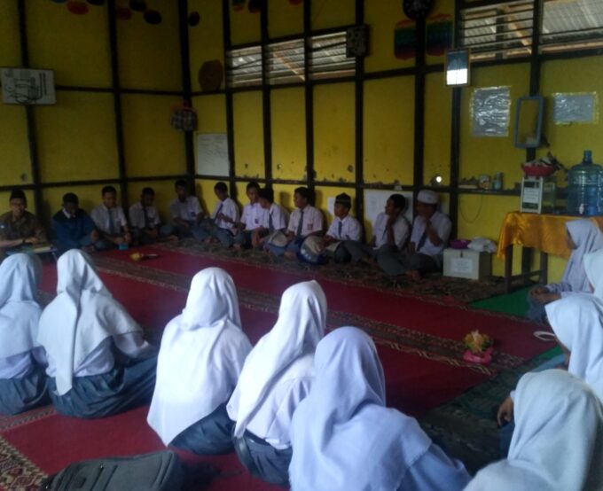 KEGIATAN MINGGUAN ROHIS SMAN BINA BHAKTI SAPAT