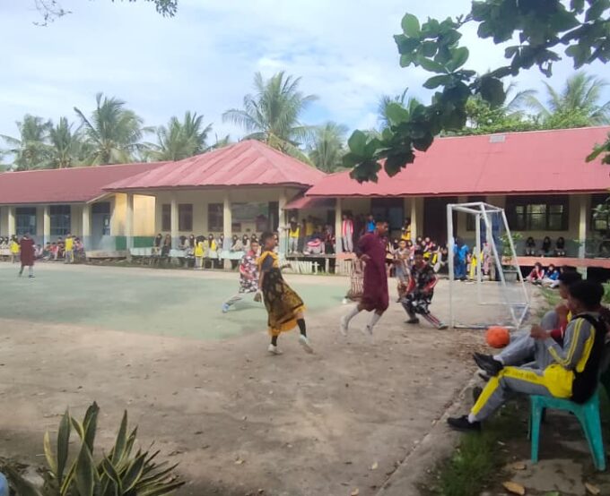 KEMERIAHAN HUT RI DISEKOLAH